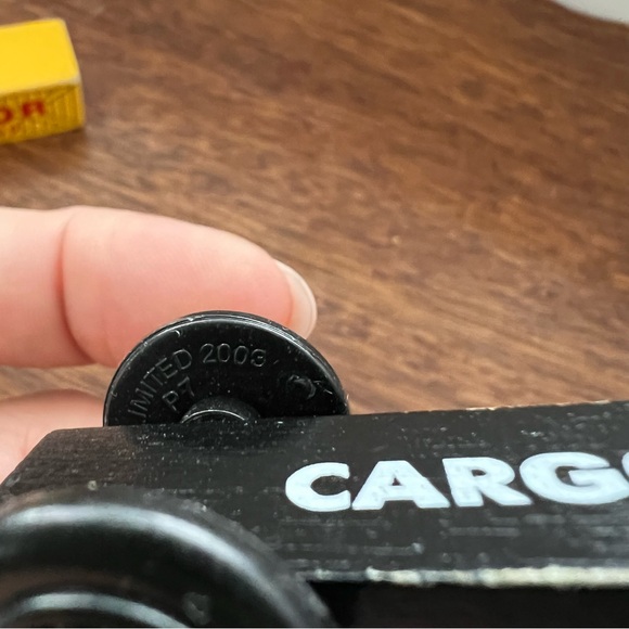 Thomas & Friends Wooden Railway Train Tank Black Cargo Car + Yellow Sodor Cargo - Picture 5 of 5